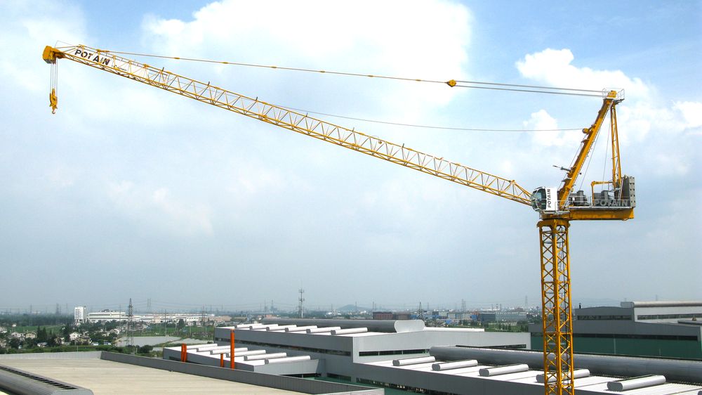 Potain MR 160C luffing crane image