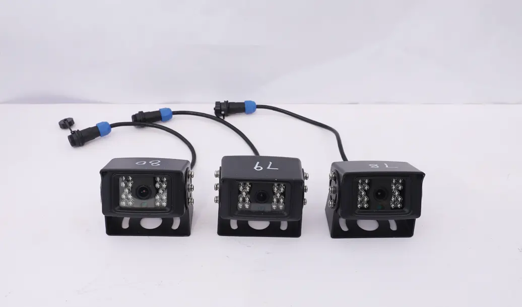 VMS hook-view camera for cranes